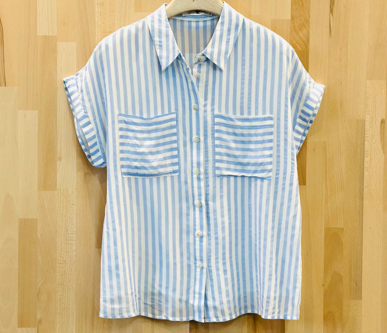 Blouses , Tops & Chemises