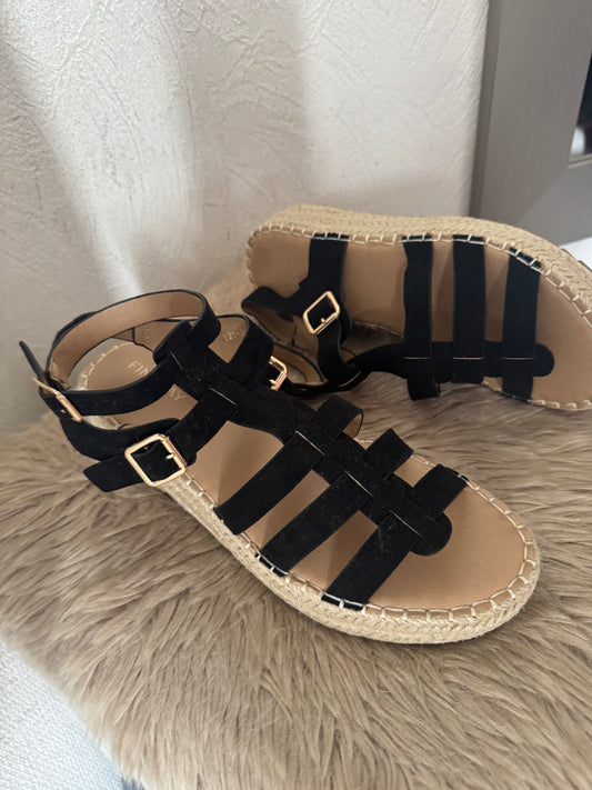 Sandales